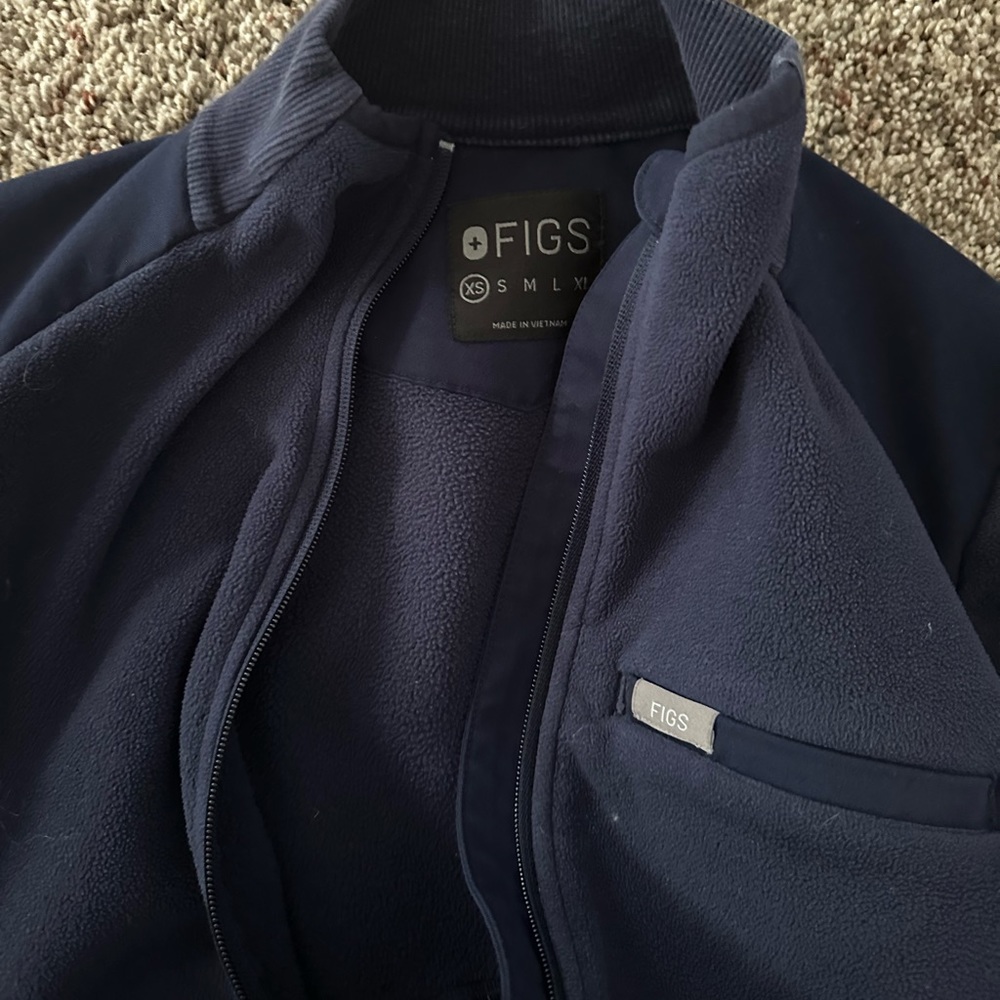 XS FIGS jacket